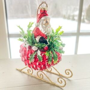 ❤️ Santa in sleigh ornament